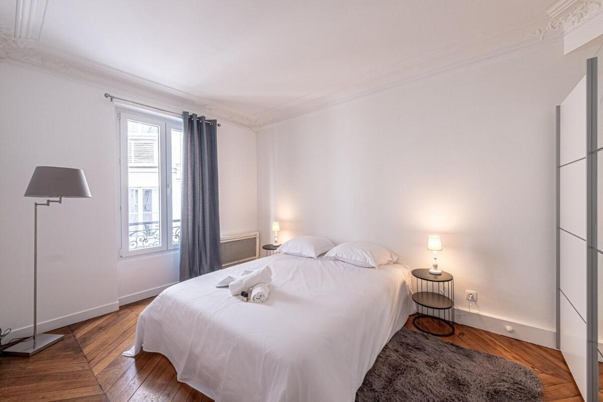 P4 Appart Parisien Proche Champs Elysees Apartment *